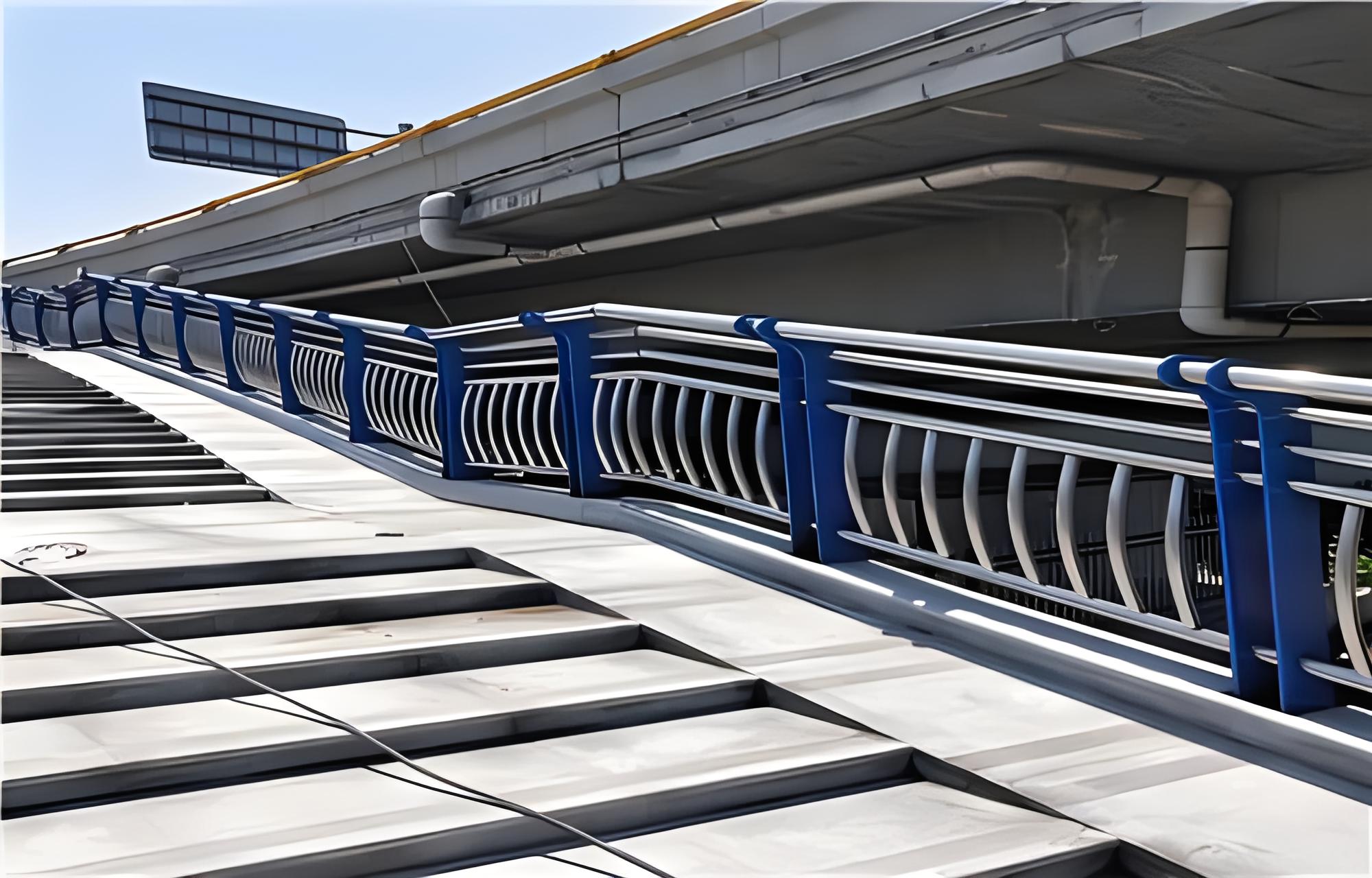 阜新不锈钢桥梁护栏维护方案：确保安全，延长使用寿命